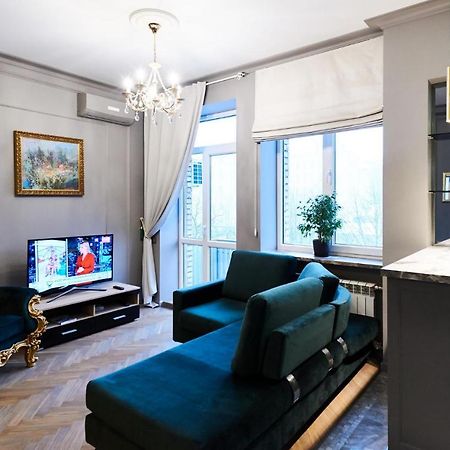 So Luxury Apartment In The Heart Of Minsk Near Circus Exterior foto