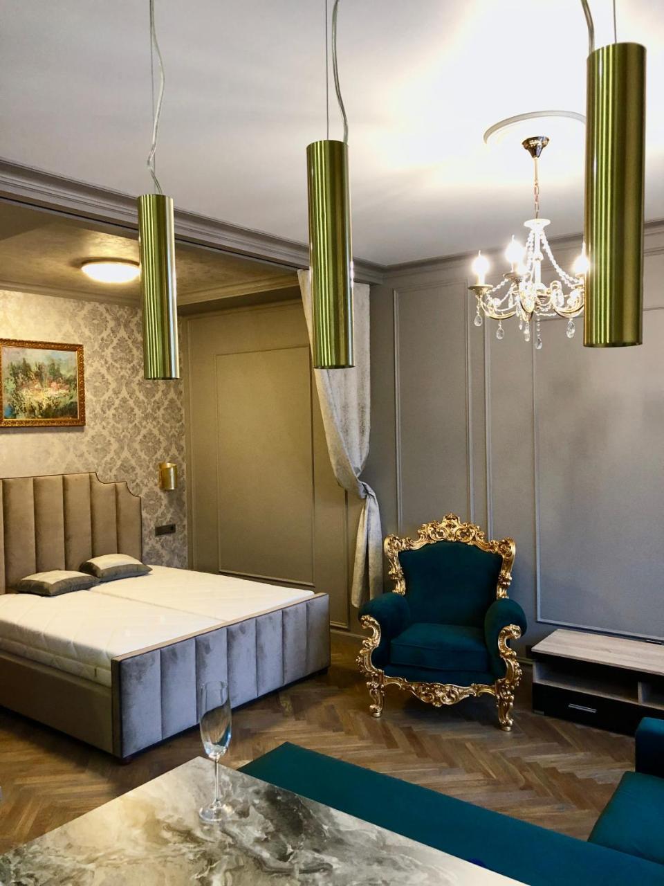 So Luxury Apartment In The Heart Of Minsk Near Circus Exterior foto