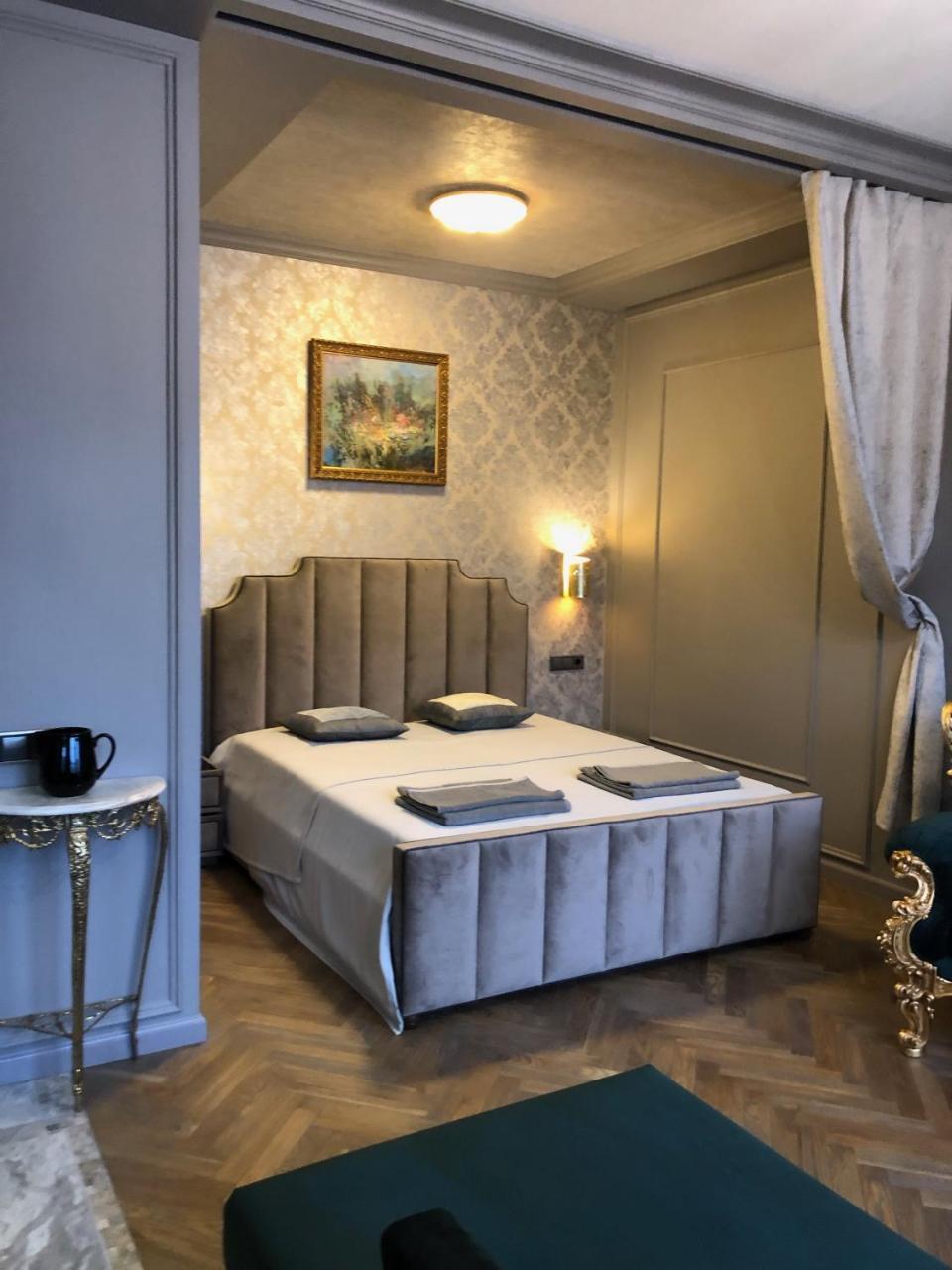 So Luxury Apartment In The Heart Of Minsk Near Circus Exterior foto